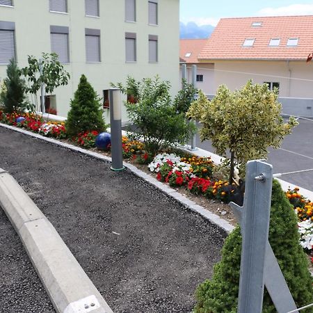 Hotel Restaurant Roessli Uetendorf Exterior foto
